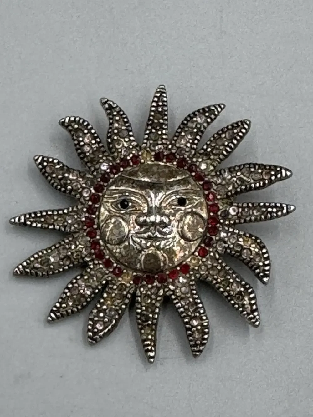 Vintage Clown Sun Face Brooch Mini Red Stones Lapel Pin READ DETAILS